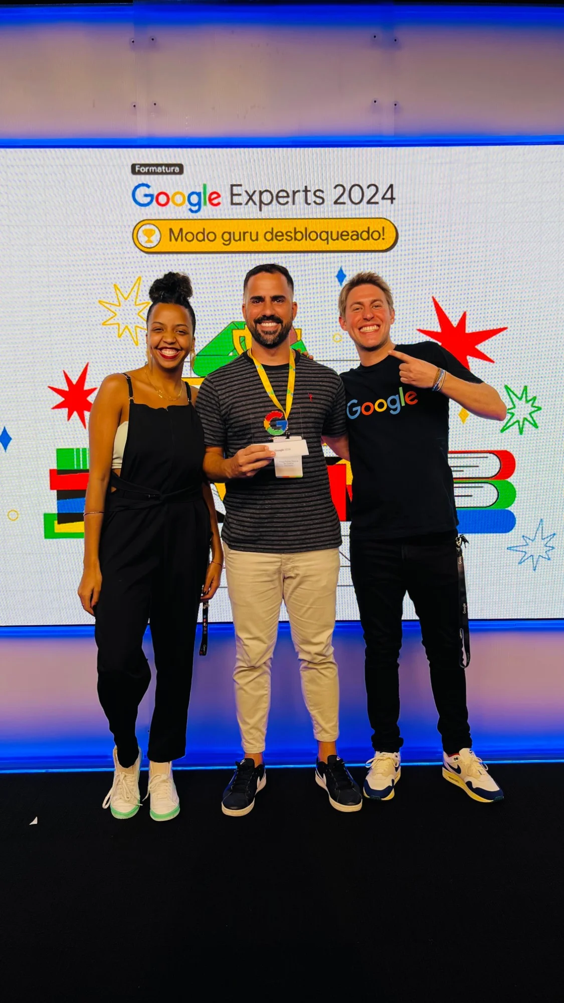 Gregg Palmer na formatura do Google Experts 2024, ao lado da equipe do Google